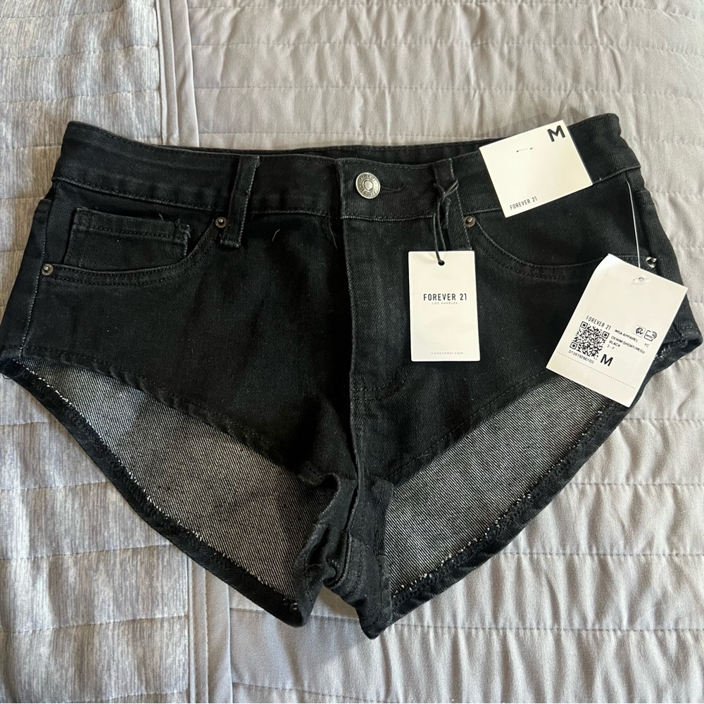 New Forever 21 Women's Black Denim Shorts